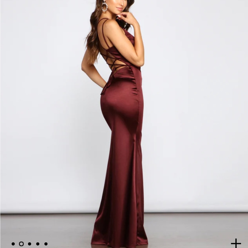 Burgundy dress Windsor